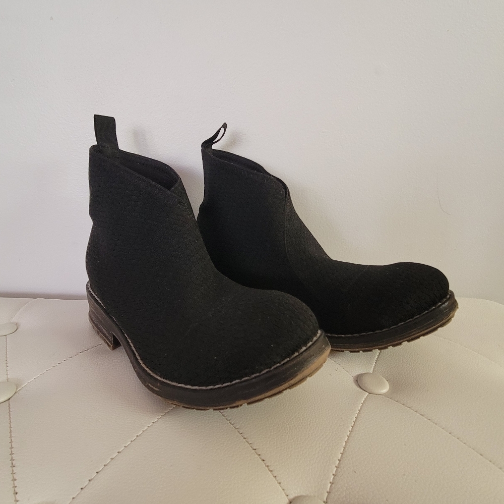 Barcelona Ankle Boot Black Charleston Shoe Co Size 8 - Picture 2 of 9